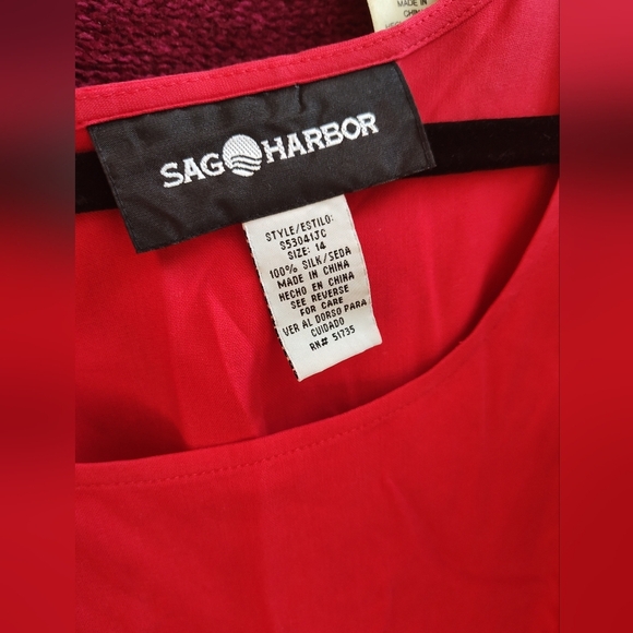 Bundle Of Reds ♥️ 5 Pieces All Same Similar Fit With 22-23" Pit To Pit (L-XL) - Picture 2 of 12